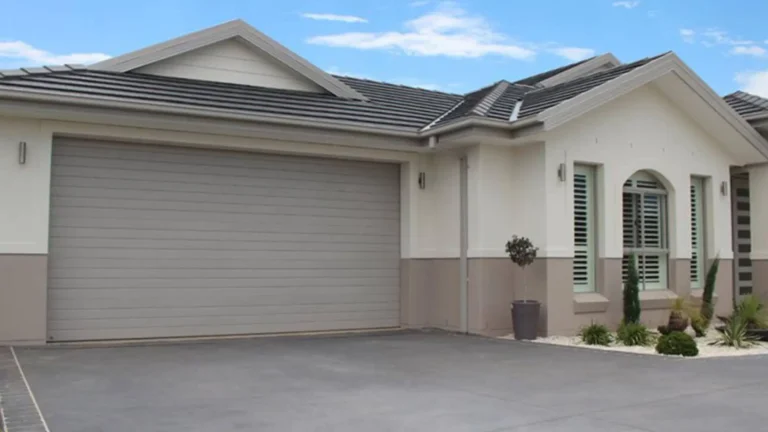 Garage door service